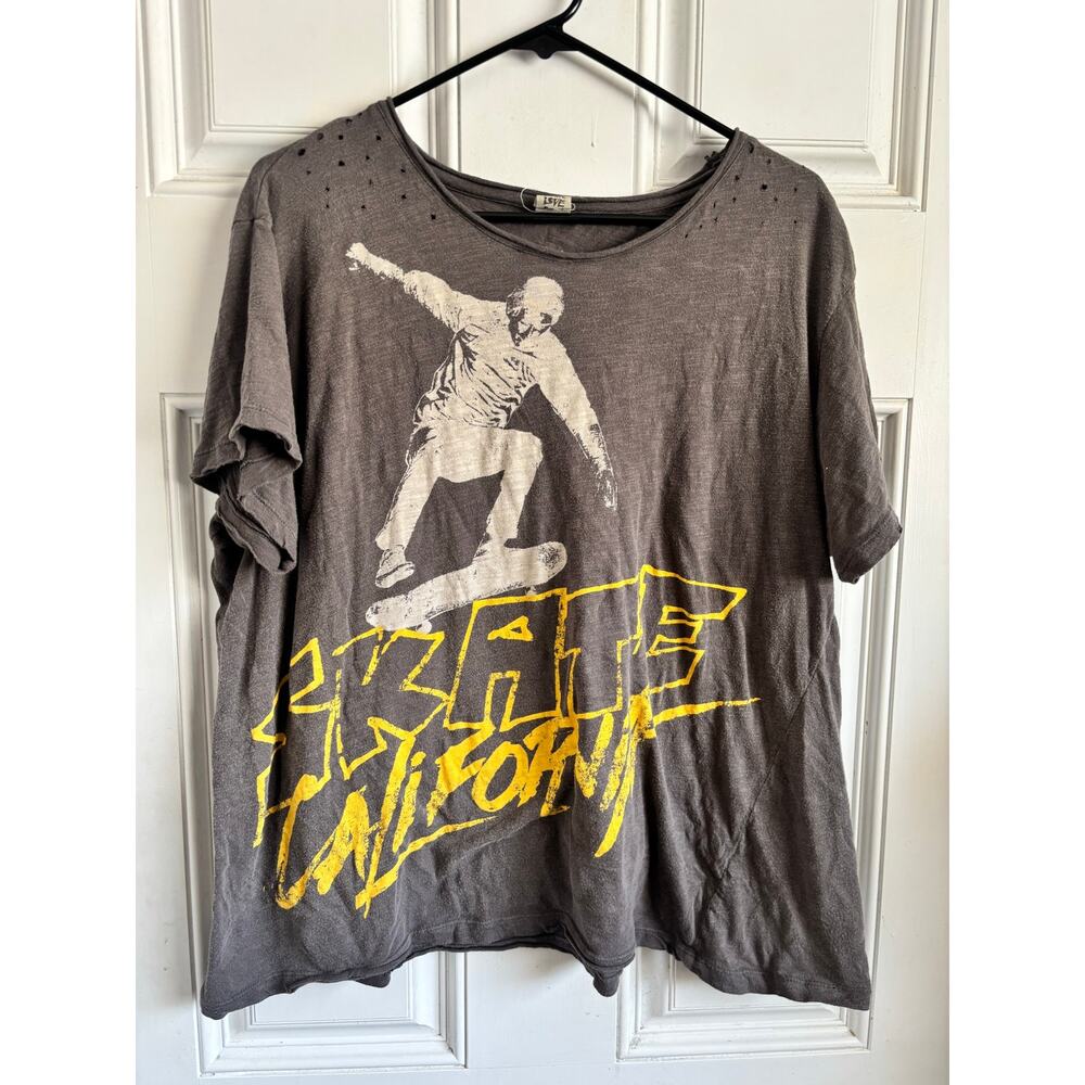 Magnolia Pearl Locals Only skateboard graphic tshirt - one size